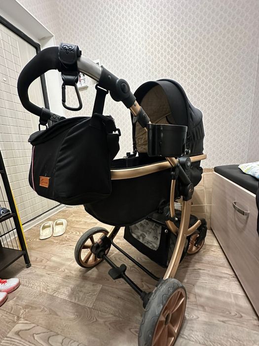 Продам детскую коляску