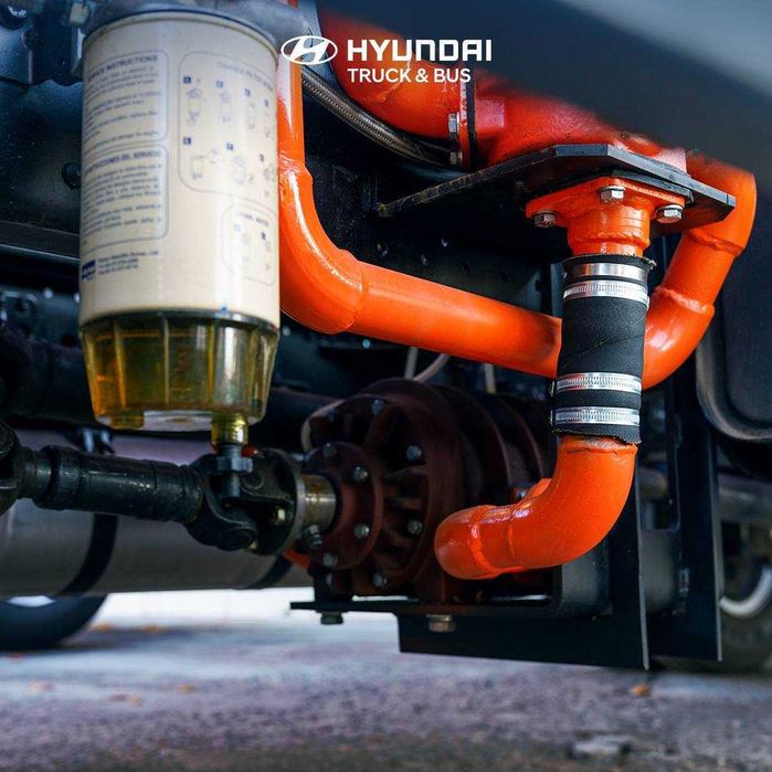 Автотопливозаправщик HYUNDAI EX8 4х2 объёмом 5 м3 в наличии