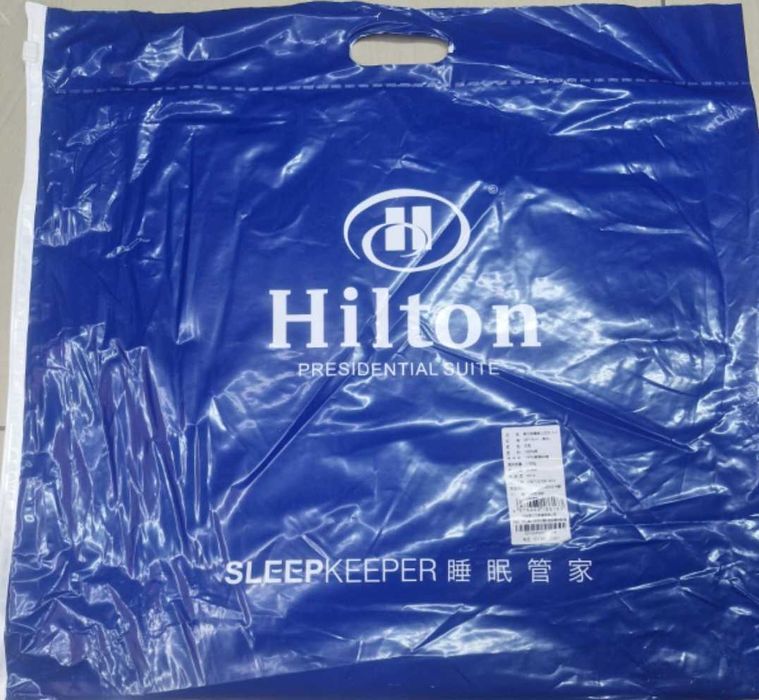 Подушки  бренд    Hilton