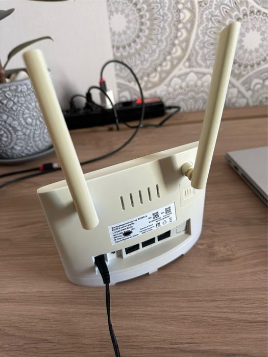 Продам Wi Fi роутер 4G