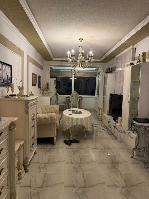 Центр, Метро Космонавтов , 3х комнатная , 94кв/м. ЕвроРемонт с мебелью