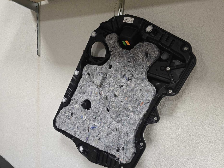 Macara geam usa fata stanga cu panou  inclus BMW G01 si F97