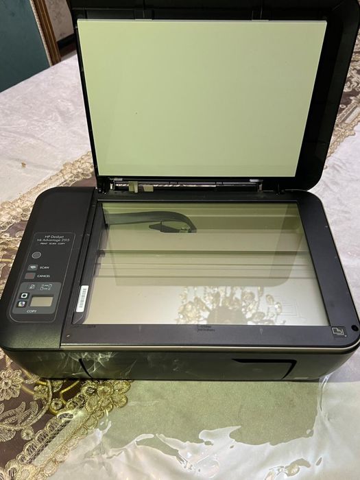 Принтер HP Deskjet Ink Advantage 2515 Принтер 3 в 1