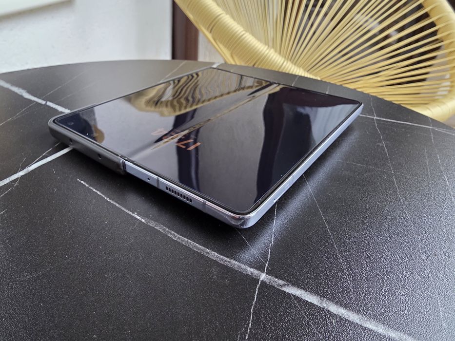 Samsung fold 5 / 512GB / светло син