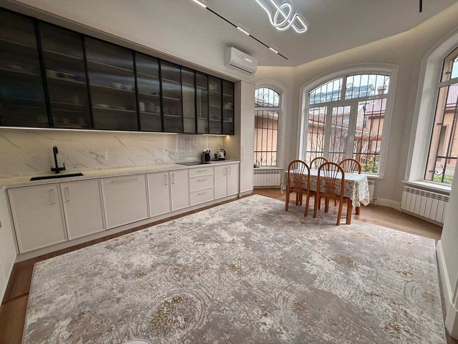 Продается дом 4 комнаты, ориентир: Дагестанская, 260м²