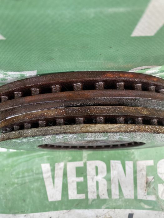 Discuri frână față stânga și dreapta față Audi A7 3.0 tdi 2011