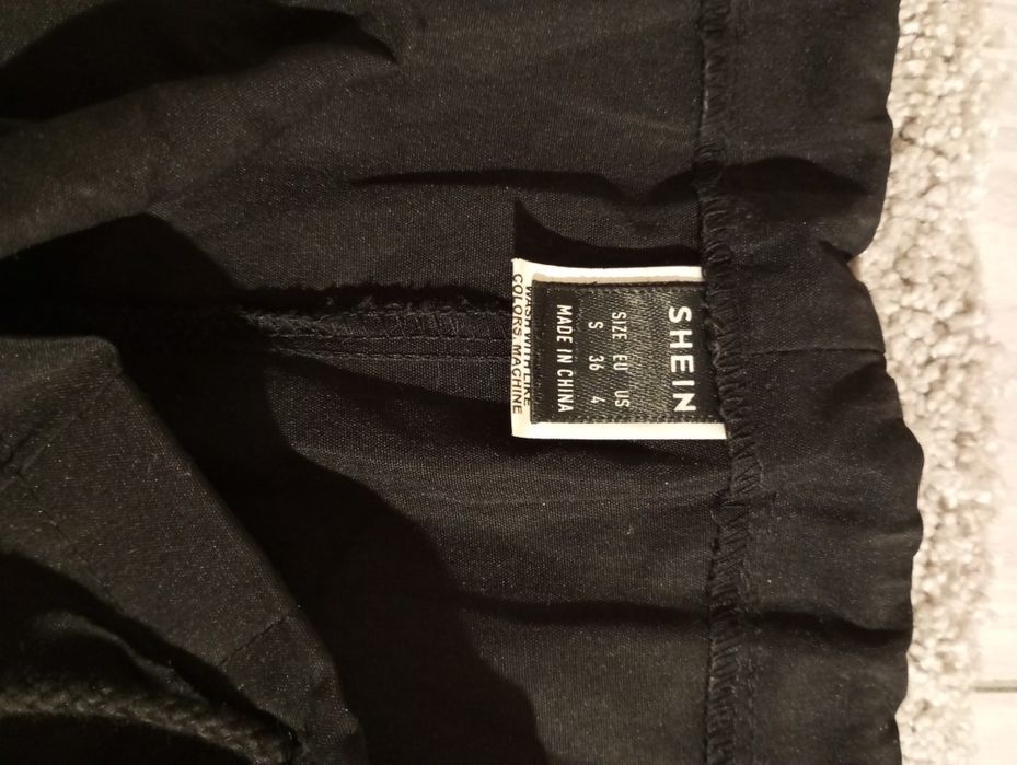 pantaloni cargo largi, mărimea 36, shein