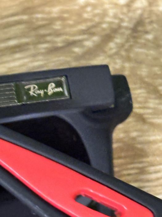 Vand ochelari de soare Ray Ban