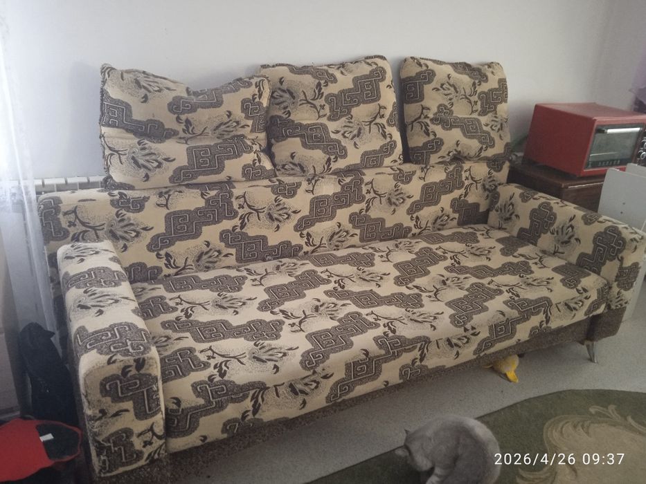 Продам диван в хорошем состочниеостояние
