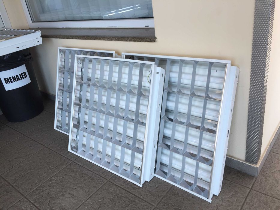 Lampi tavan incastrabile, inclusiv cu neoane !