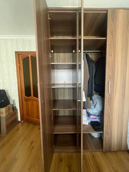 Продам гарнитур спальный