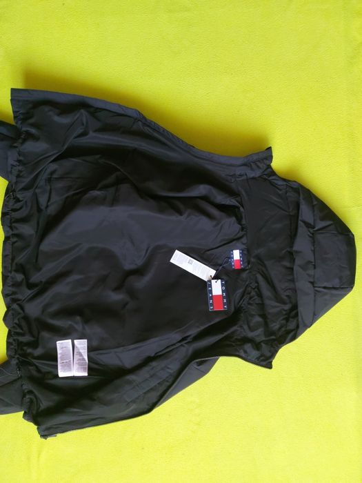 Tommy Hilfiger-S-Оригинално