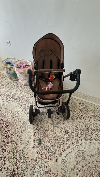Продам детскую коляску