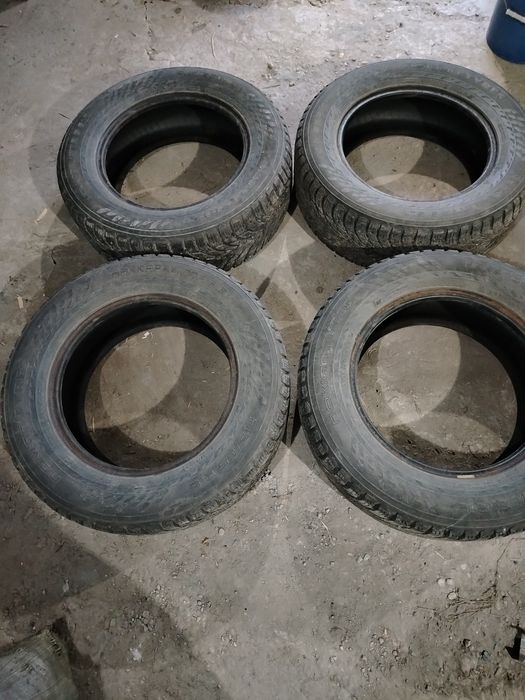 Продам шины зимние