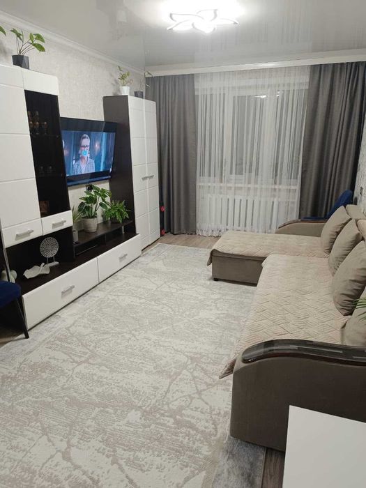срочно продается квартира,2к, район 8школы