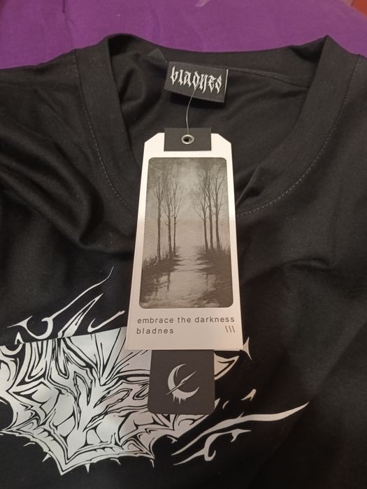 Продам Лонгслив bladnes