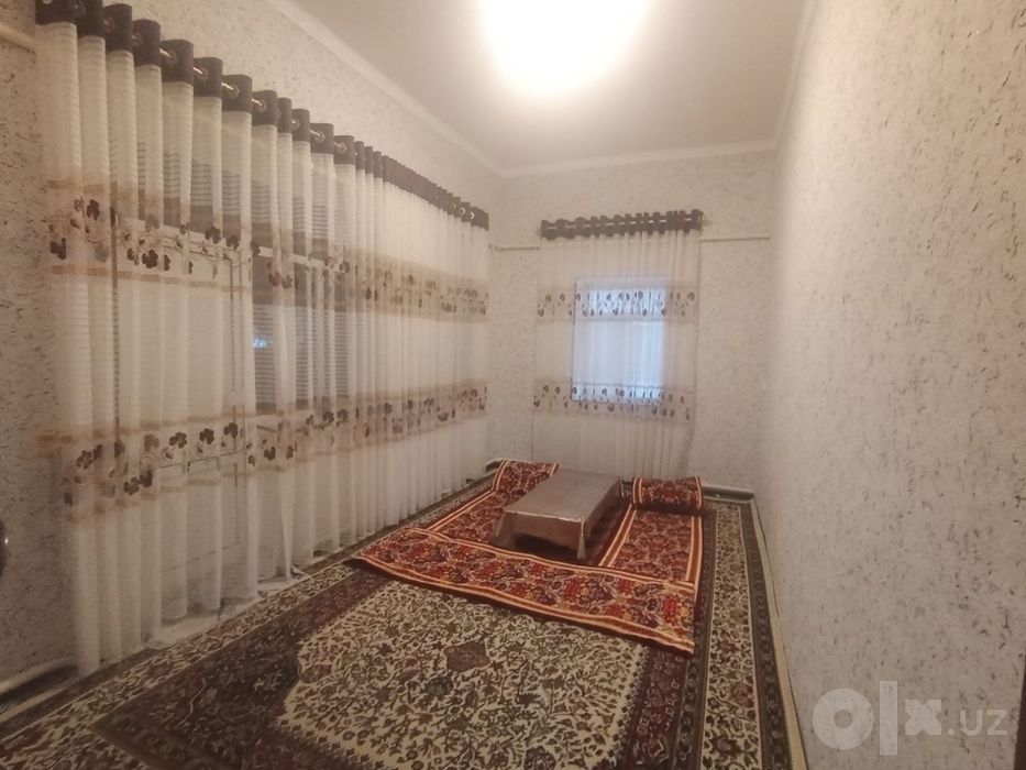 Qorovulbozor UY SOTILADI  55000 dollor