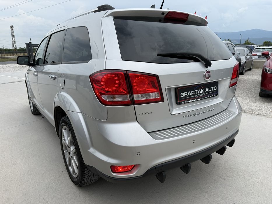 Fiat Freemont 2.0D* 2015г* АВТОМАТИК* 4Х4* 6+ 1Местен* ТОП Състояние*