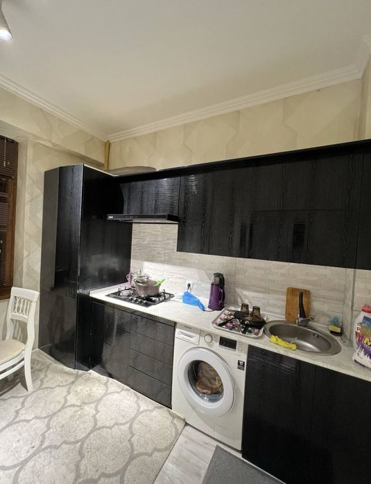 Tinchlik metro yonida Toshmi, Milliyga Beruniyga Yaqin