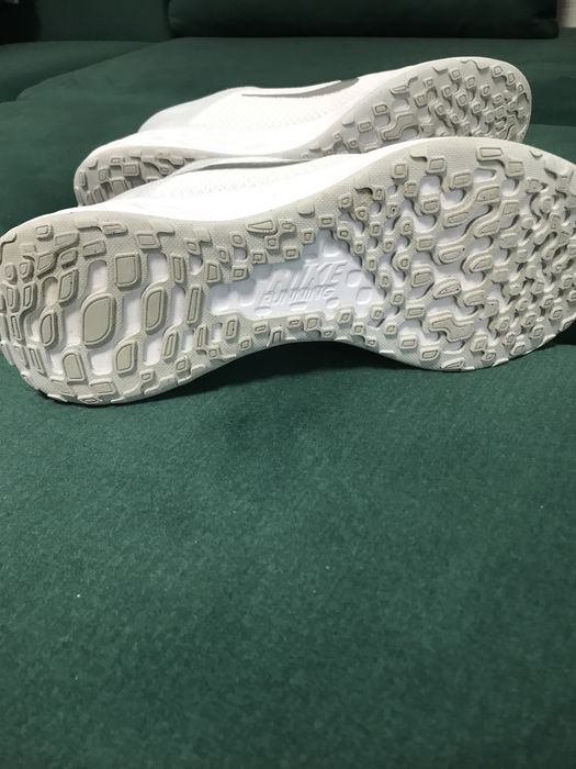 Sneaker Nike Revolution 6