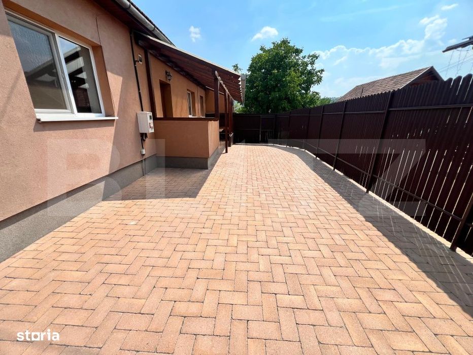 Casa cu 2 camere, 80 mp, curte 120 mp, 3 parcari | Baciu