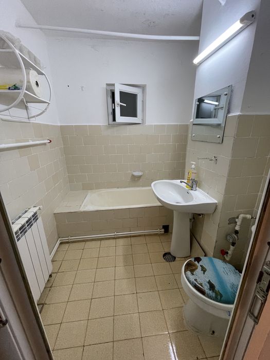 OCAZIE RARĂ – Garsoniera cât un apartament+ boxa generoasă, TULCEA