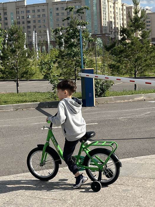 Продам детский велосипед stels