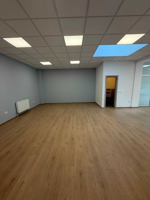 Ofert spre inchiriere spațiu birouri 110 mp, constructie noua, parcare, acces rapid autostrada, ideal showroom, studio, servicii