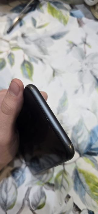 Продажа или обмен iphone 11 128гб 76%