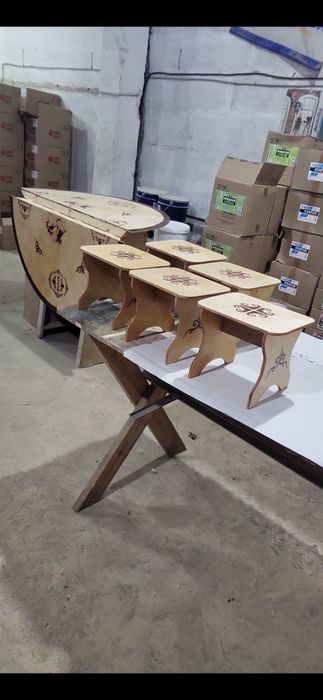 Круглый стол раскладной !