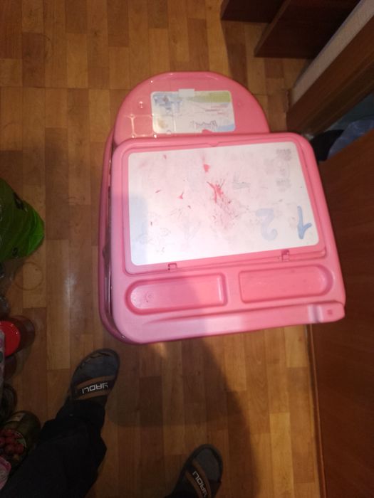 Парта для начинающих школьников