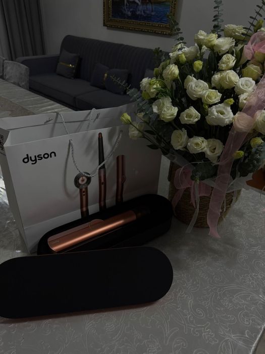 Dyson Airstrait tm