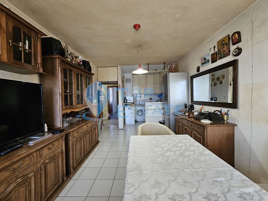 Продава се Тристаен апартамент в Велико Търново, Колю Фичето - 76 кв.м за 1582 €/кв.м - Снимка #3