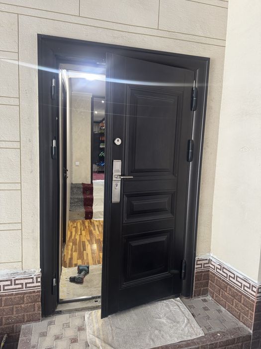 Варота, эшик сотилади