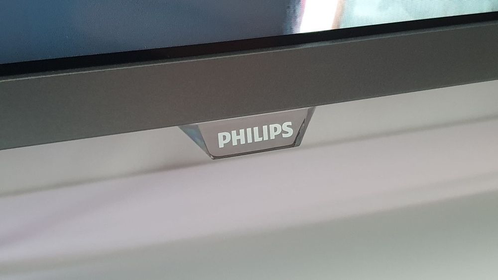 Vând TV Philips 43PUS7303/12 – 4K UHD, Ambilight, Android TV

Se vinde televizor Philips 43PUS7303/12, diagonală 108 cm (43”), în stare foarte bună, p