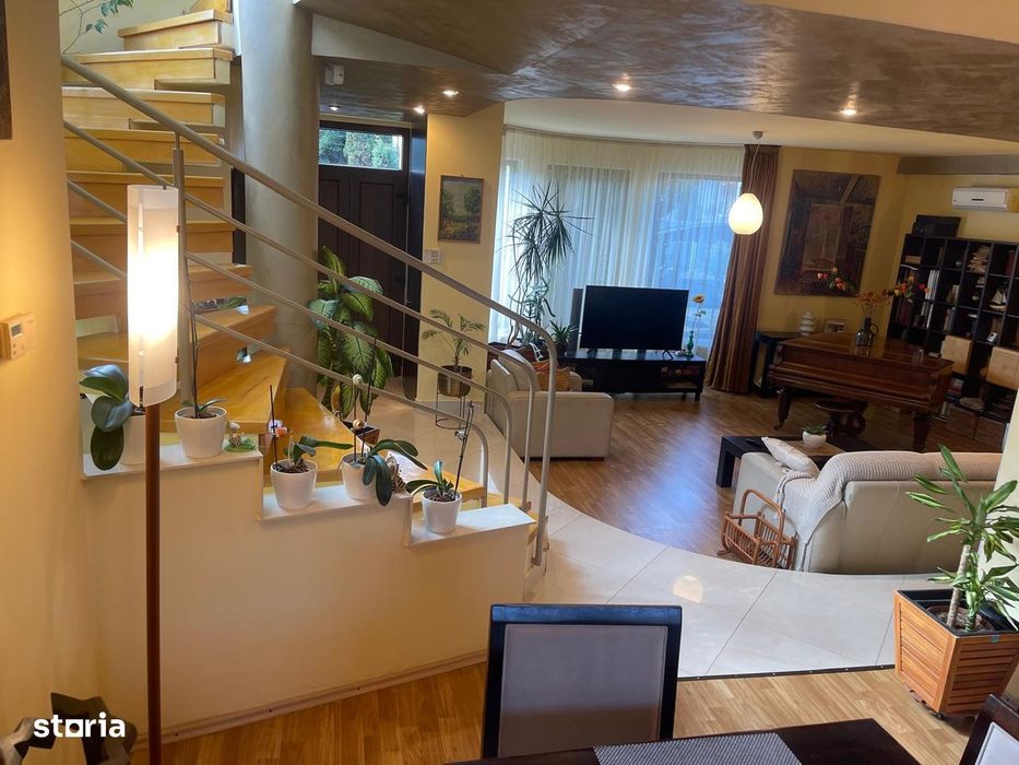 Casa individuala, suprafata utila 210 mp, direct de la proprietar