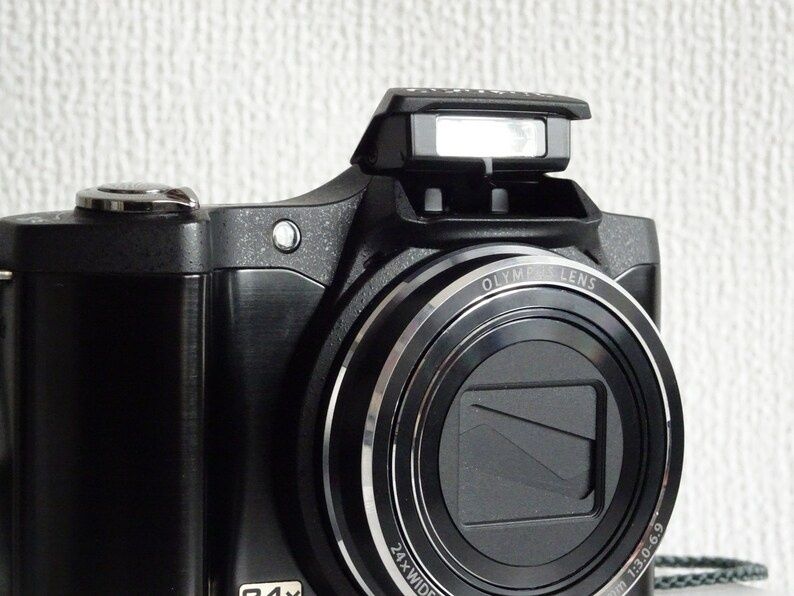 Фотоапарат Olympus SZ-14