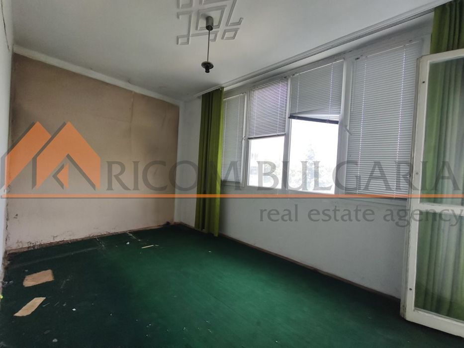 Продава се Четиристаен апартамент в Варна, ВИНС - 120 кв.м за 2667 €/кв.м - Снимка #1