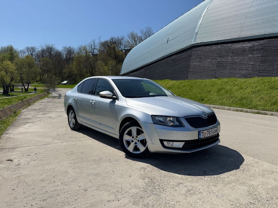 Skoda Octavia 1.6TDI DSG•Navi