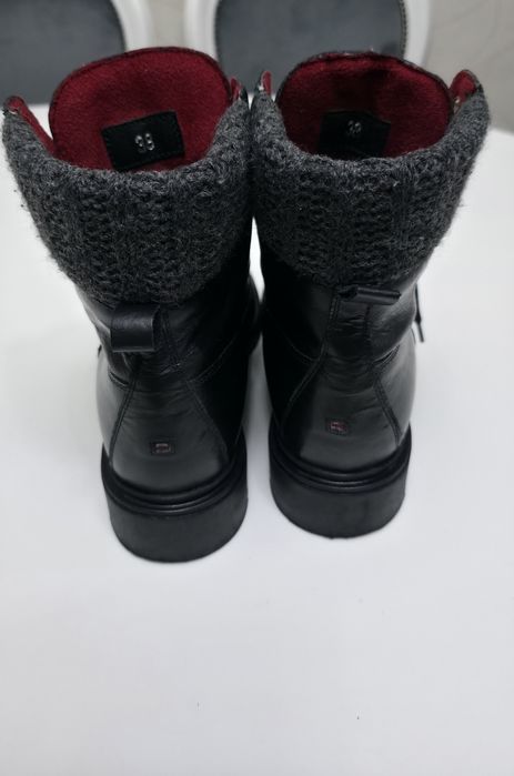 Ghete din piele cu manseta tricotata din lana, negre, marimea 38