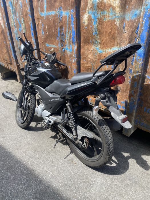 HONDA CBF 125 cc / ХОНДА ЦБФ 125 кубика НА ЧАСТИ