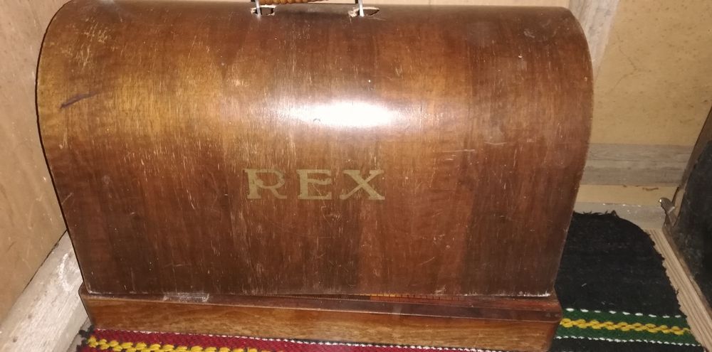 Шевна машина REX