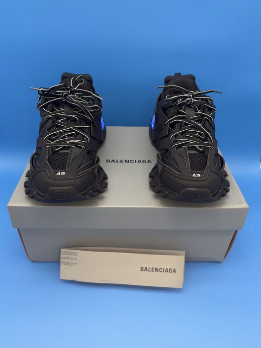 Balenciaga track led