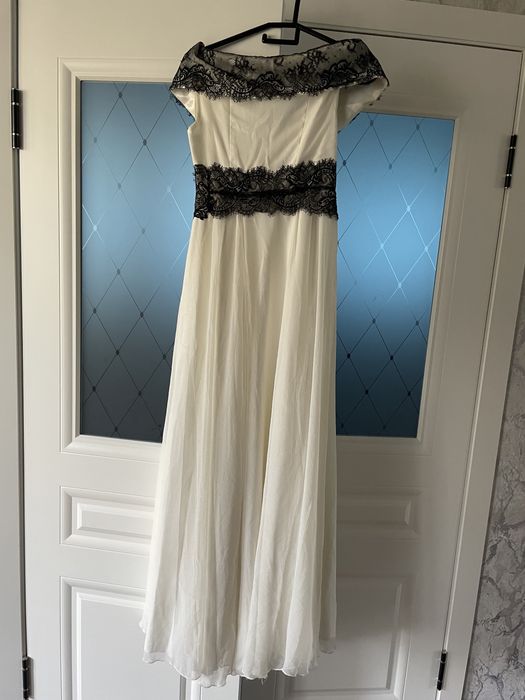 Платье вечернее