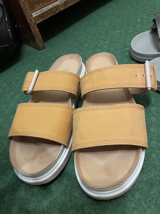 Дамски кожени чехли Camel 39
