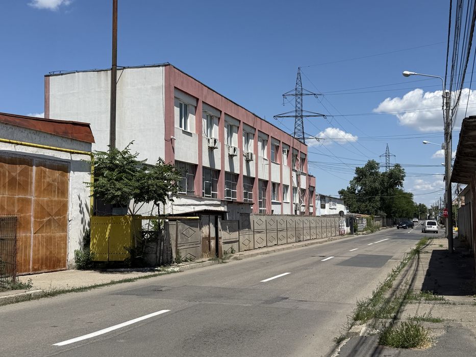 Inchiriem cladire birouri 630 mp zona port