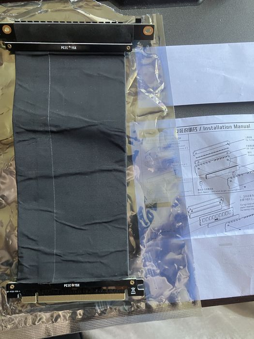 GPU Вертикален монтаж