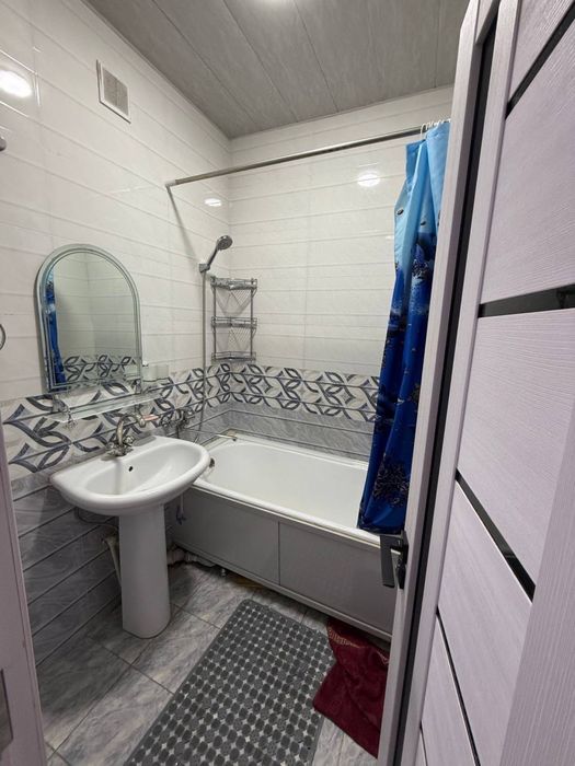 Yunusobod 13 kvartalda uy sotiladi 3 xonali