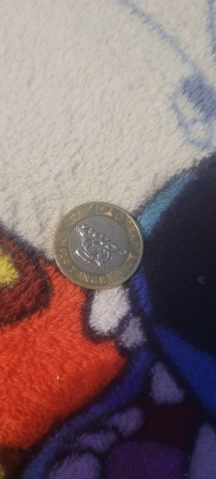 Монетка 100тг не обычная