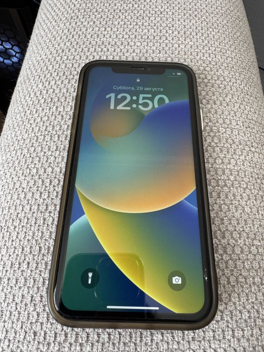 iPhone 11 128 gb акб 73%